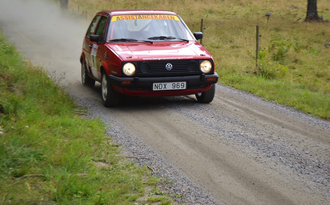 inte passa Stefan Ottossons Golf lika bra som Erik Bergmans dito. Därför kände Ottosson/Adolfsson på sig att de fick bestämt ta i lite även på femman.