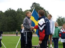 Här på Danderyds-OS 2008 grattas Eleo av Per-Jonas efter ännu en medalj Är det någon tävlingsinsats som friidrottare som du är extra nöjd över?