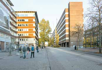 På visionsbilder kan man ana en byggprincip som påminner om den i Hammarby sjöstad, dock utan den mängd korsande gator över banan, med olämplig utformning.