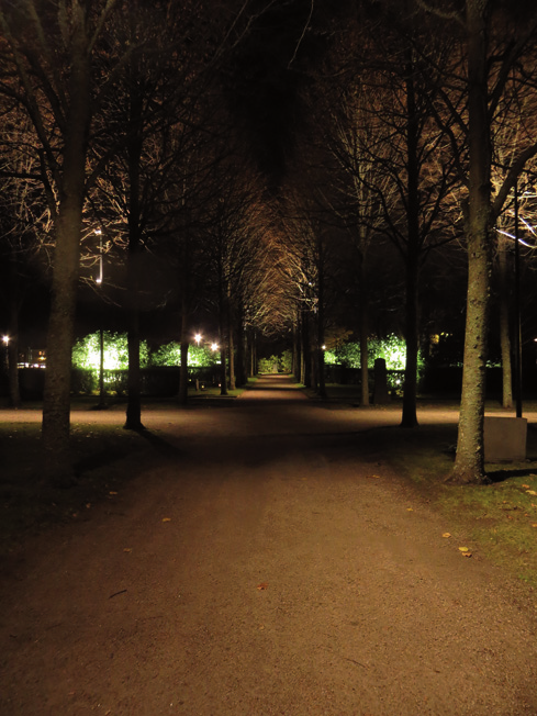 Lagmansgatan. Mittgången mot öster.