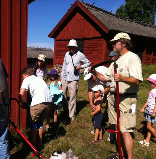 Program 2014 Följ med på slåtterfest i Viby