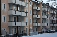 Antal lägenheter 19st Bruttoarea 1900m2 Bruttovolym 5320m3 Renovering av höghusen i Frösunda Förvaltarvägen Byggnads Entr.