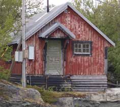 Området måste utredas ytterligare innan vindkraftsetablering blir aktuell. Fiske Fiske bedrivs endast nordväst om dammen och alltså inte i närheten av ön Jiertasuoloi.