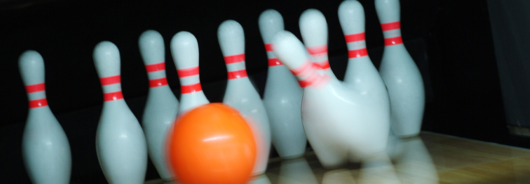Fritidsgårdarna i Torsås kommun inbjuder till Bowling i Kalmar Torsdagen den 20/2 Speltid: kl. 12.30 14.00. Anmälan till Torskolans fritidsgård senast torsdagen den 13/2 kl. 12.00. Tel: 334 80. OBS!