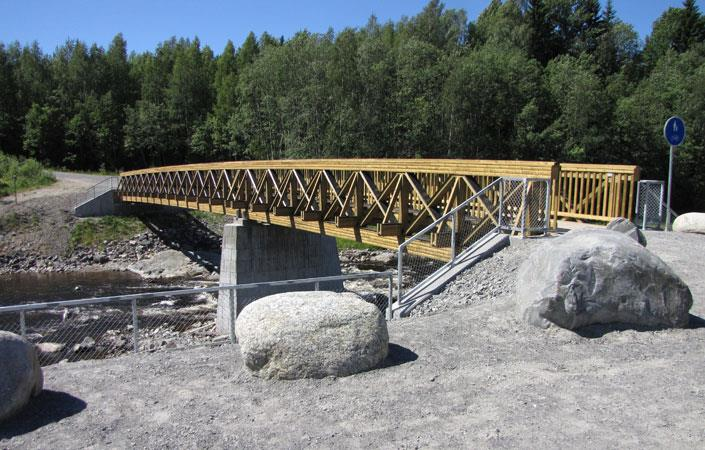 Bild 4. Ett exempel på en fackverksbro i limträ från Martinssons.. 4.1.
