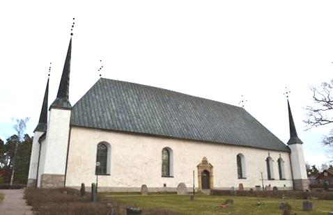Björklinge Björklinge var under 1800-talets första hälft en samlad bymiljö med kyrka, sågar, kvarnar, skola, värdshus belägna kring en betydelsefull vägkorsning.