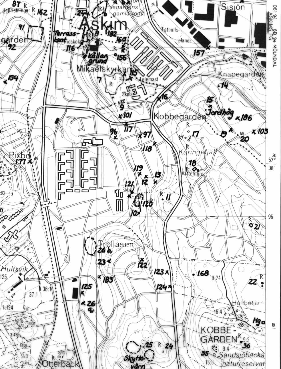 Fig. 3. Utsnitt ur Fastighetskartan, blad 6B 9d Västra Frölunda, med undersökningsområdet markerat. Skala 1:10 000.