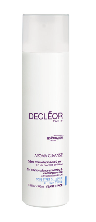 AROMA CLEANSE 3 IN 1 HYDRA-RADIANCE SMOOTHING & CLEANSING MOUSSE RENGÖRINGSMOUSSE Rik, silkeslen creme som blir till skum i kontakt med vatten. Em multi-aktiv produkt som rengör, ger fukt och lyster.