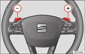 När du ändrar Tiptronic-program fortsätter den ilagda växeln att vara ilagd. Detta är möjligt Köra så länge systemet inte växlar automatiskt p.g.a. en trafiksituation.