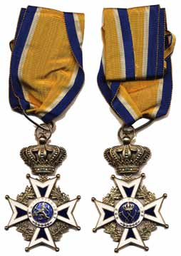 VF 600:- 3487L Germany Reich Cross of Honour of the German Mother. gilt and enamel. With neck ribbon and original box.