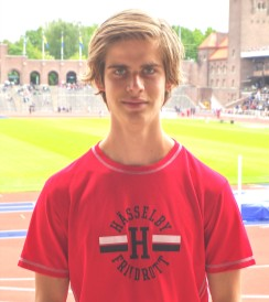 Erik Djurberg, Friidrott - Löpning Född och uppvuxen i Uppsala 1997 Tävlar för Hässelby