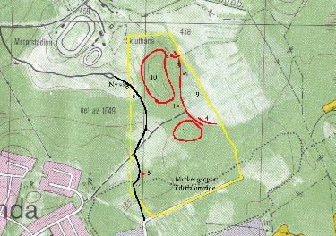 ARKEOLOGISK RAPPORT 2006:55 BILAGA 1 Utsnitt ur ekonomiska kartans blad 6F3b med undersökningsområdet (gult) och antikvariska observationer (siffror, rött) markerade.