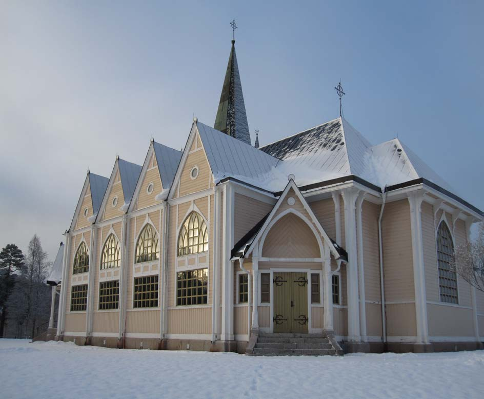 Karaktärsbeskrivning Arvidsjaurs kyrka Beskrivning och historik Kyrkomiljön Arvidsjaurs kyrka ligger i norra kanten av samhället, vid slutet av Storgatan som är samhällets centrum.