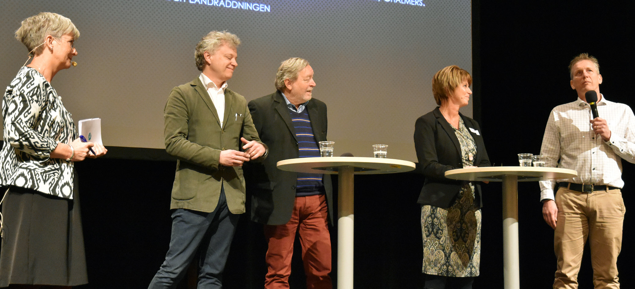 I paneldiskussionen som leddes av Helena Söderbäck deltog Lars Marcus, professor och vice styrkeområdesledare Building Futures, Chalmers, Sven Carlsson, ordförande PRO Göteborg, Monica Holmgren,