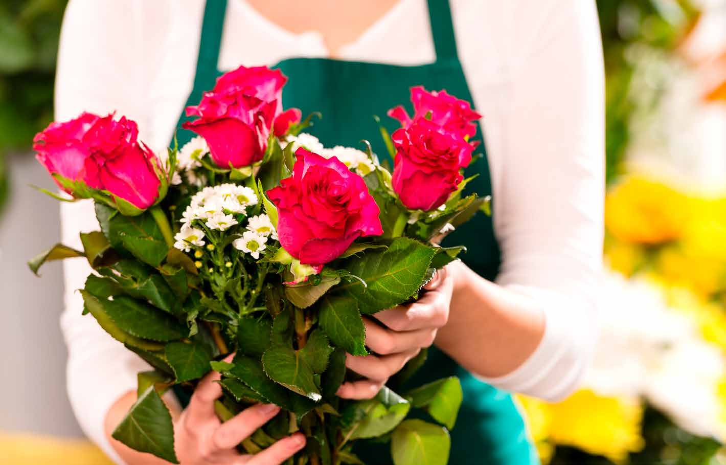 EUROFLORIST Euroflorist gör det enkelt att glädja och uppmärksamma vänner, familj, partners,