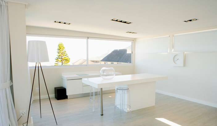 CARENA White Add a touch of exclusivity to your home, office or store with the