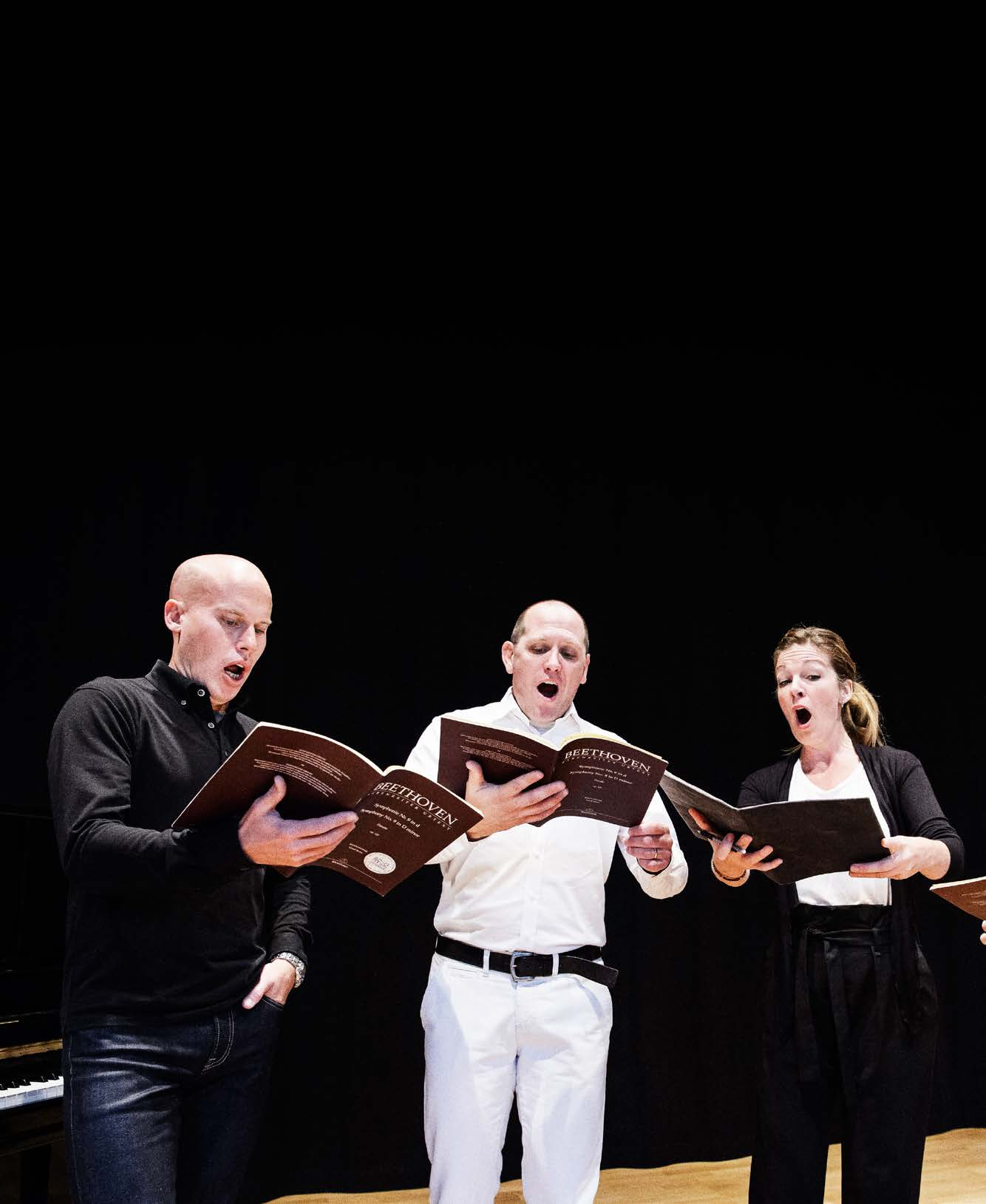 »TILLSAMMANS ÄR VI STARKARE«Trots århundraden av framföranden finns det fortfarande uttryck inom den klassiska musiken som går att utveckla och förfina. Ett av dem är solistkvartetterna.