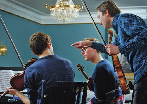 Musikhögskolan i Stockholm (KMH) inför sin kanske viktigaste förändring någonsin. KMH bygger ett helt nytt campus mitt i Stockholm med målet att bli världens modernaste musikhögskola.