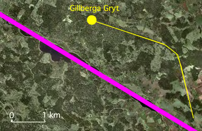 Figur 11. Gillberga Gryt i slutet på en deformationslind (gul linje) NO om förkastningen längs Storsjön Bysjön (Tröften, 1997) daterad 10.