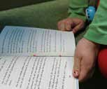 BARN OCH UNGA VÅREN 2017 4 KLOCKAN-3-PYSSEL Kom till biblioteket och pyssla på vår klockan-3-pyssel, numera på torsdagar. Det blir olika material varje gång, så kom och skapa loss! För alla åldrar.