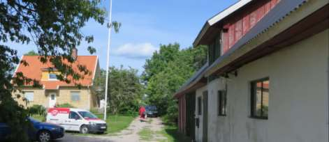 En av de äldre gårdarna centralt i byn (Rammsjö 2:20), där bostadshuset (efter brand) har ersatts med en