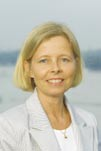 ÅRSREDOVISNING 2004 FONDSTYRNINGSRAPPORT Styrelse Anna Hedborg, född 1944 Ordförande Invald i styrelsen 2000. Ordförande i styrelsens ersättningsutskott. Civilekonom.