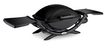 Weber Q 1000 Smart, liten, bärbar gasolgrill från Weber. Den populära Weber Q 1000 är klar på några få minuter, är lätt att använda och passar perfekt till mindre köttstycken.