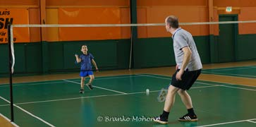 Seveda smo nadaljevali tudi z badmintonom, ki ga pod okvirom društva organizira naša članica Meta.