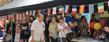 V STOCKHOLMU Na Dan Evrope, ki ga obeležujemo 9. maja, se je Slovenija skupaj z drugimi državami EU predstavila s stojnico na trgu Mosebacke torg v središču Stockholma.