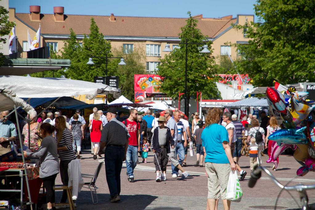 3 Riskbild Katrineholm Vart fjärde år kartlägger kommunen vilka oönskade händelser som kan inträffa i Katrineholm och hur de kan påverka människor, miljö och verksamheter.