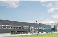 form 90 mkr Samordnad generalentreprenad I juni 2010 återinvigdes ett dubbelt så stort Flygvapenmuseum efter den stora om- och tillbyggnaden.