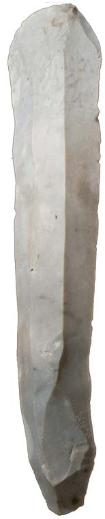 påträffades medan de i den vänstra är godtyckligt placerade), 6: handtagskärna (två olika hårt brända fragment), 7-8: smala