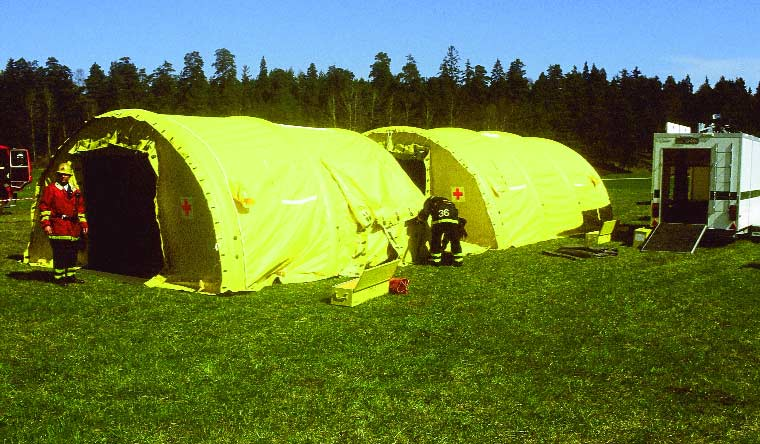 UTRUSTNING/UTMÄRKNING Sjukvårdsgruppens utrustning I katastrofförrådet på de akutsjukhus som ska kunna skicka ut sjukvårdsgrupp förvaras sjukvårdsmateriel för att kunna ge kvalificerad första hjälp i