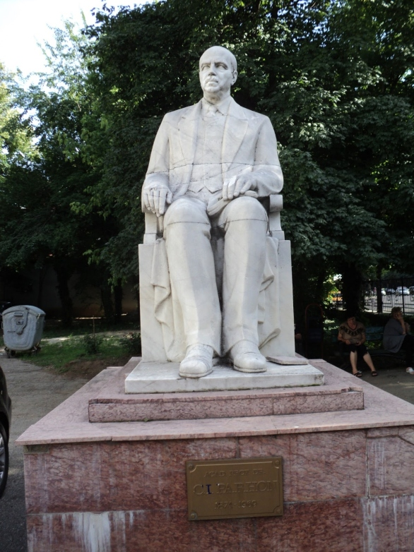 Liviu Rebreanu, nr.