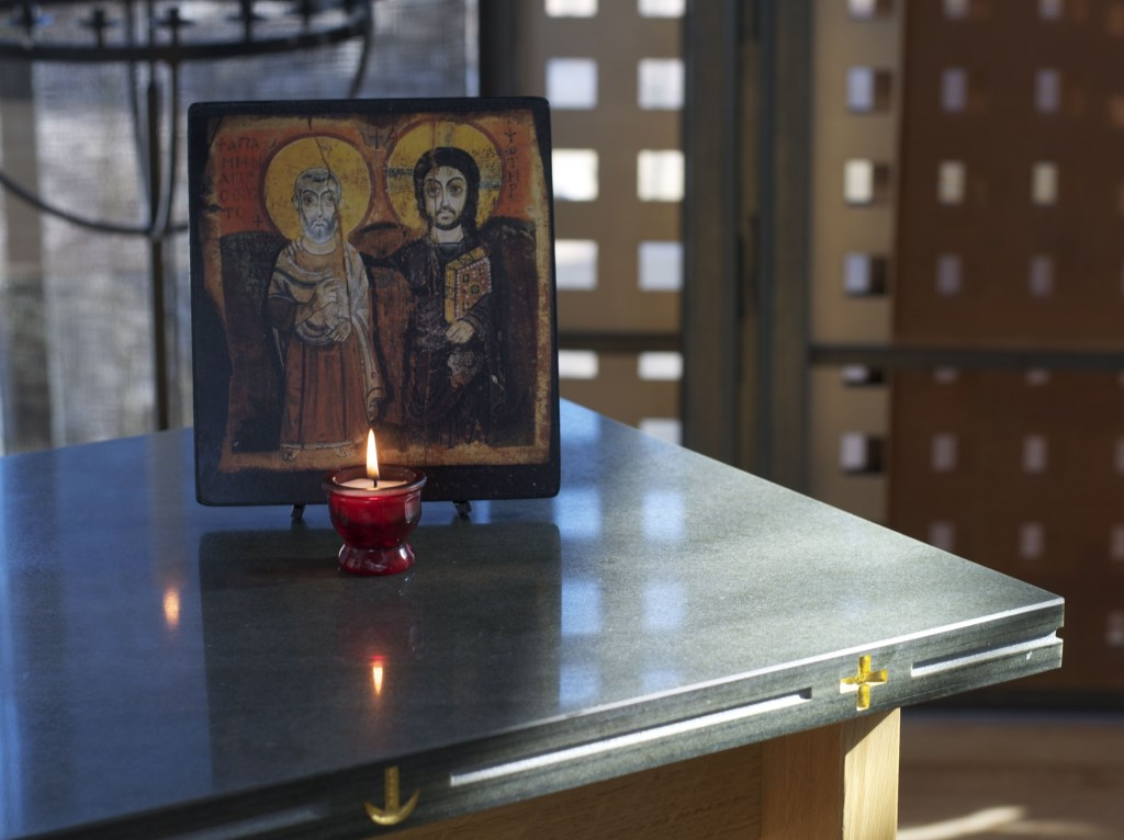 GUDSTJÄNST OCH ANDAKT Mässa Sön 10.30 10/1-12/6 uppehåll 27/3 sammanlyst till Sofia kyrka kl 11.00. Mässan är veckans huvudgudstjänst och leds av präst och organist.