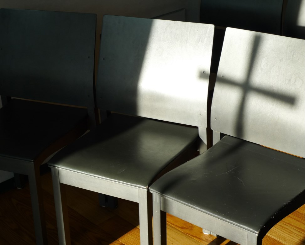 STILLHET OCH MEDITATION Meditativ rörelseträning För dig som behöver hitta en väg till inre stillhet. Enkla men effektiva kroppsövningar för smidighet, andning och avslappning.