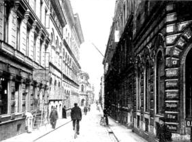 145-146. De öst-västliga långgatorna inom vallgraven med 1600-talets breddmått var lika smala med undantag av Kungsgatan den hade planerats 1621 som en bredare huvudgata mellan stadsportarna.