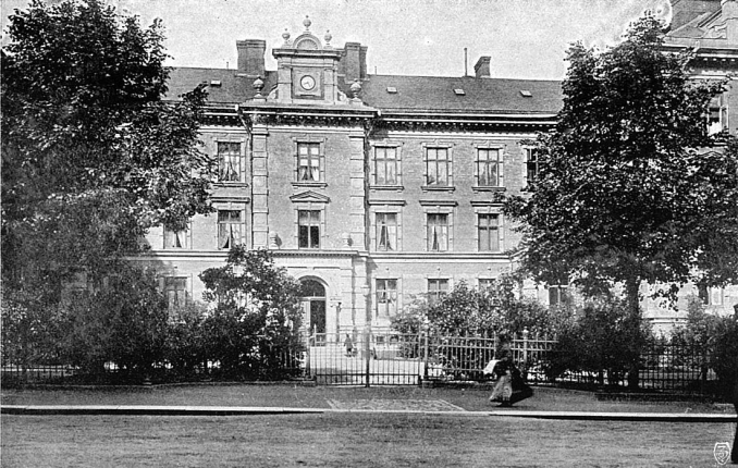 verksamhetens förvaltning från ett par av Göteborgs mest förmögna judiska familjer. 267.