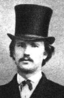 Framgången var avsedd att upprepas i det motstående kvarteret med hyreslägenheter i ett eller två etage, men under uppförandet av mittpartiet 1875 förmärktes ett avtagande intresse på grund av det