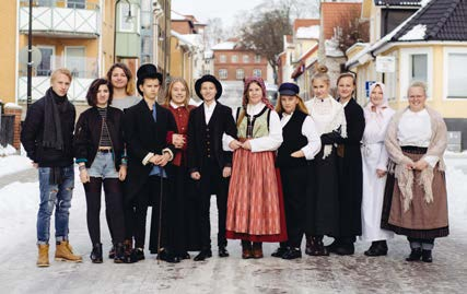 Hanna som blev kvar utställning på Hörby Museum Emigrationstiden kallas den för. Denna märkliga tid i Sverige, när en miljon svenskar lämnade vårt land och flyttade till Amerika.