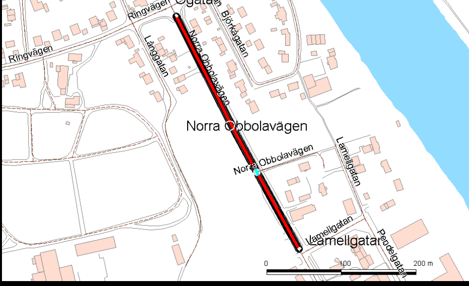 På markerade sträckor på Norra Obbolavägen enligt kartbild får tung