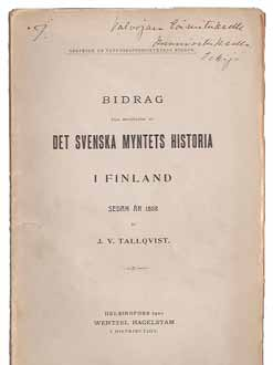 Några svensknorska numismatiska problem i belysning av ett västsvenskt skattefynd. Stockholm, Wahlström & Widstrand, 1935. Häftad i tryckt omslag. 29 sidor + 1 planschblad. Gott skick.