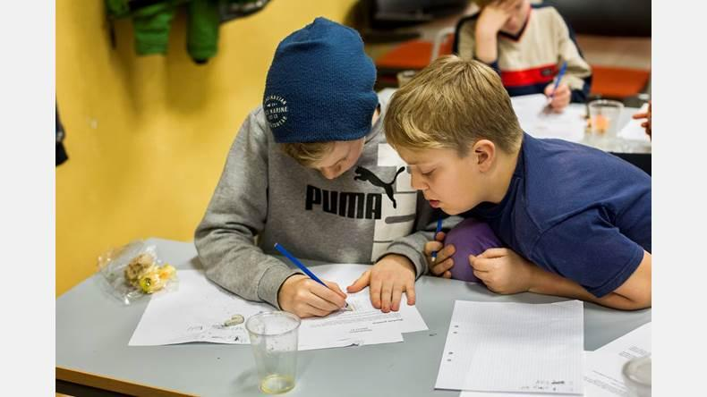 Matteklubben i Uppsala Det är viktigt att eleverna får se varandras lösningar och erfara annorlunda tankesätt.