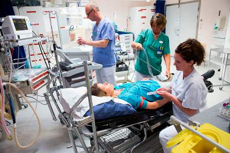 Sjukvård med hög kvalitet Kvalitetsindikatorer 2015: Norrtälje sjukhus i toppskiktet i SLL