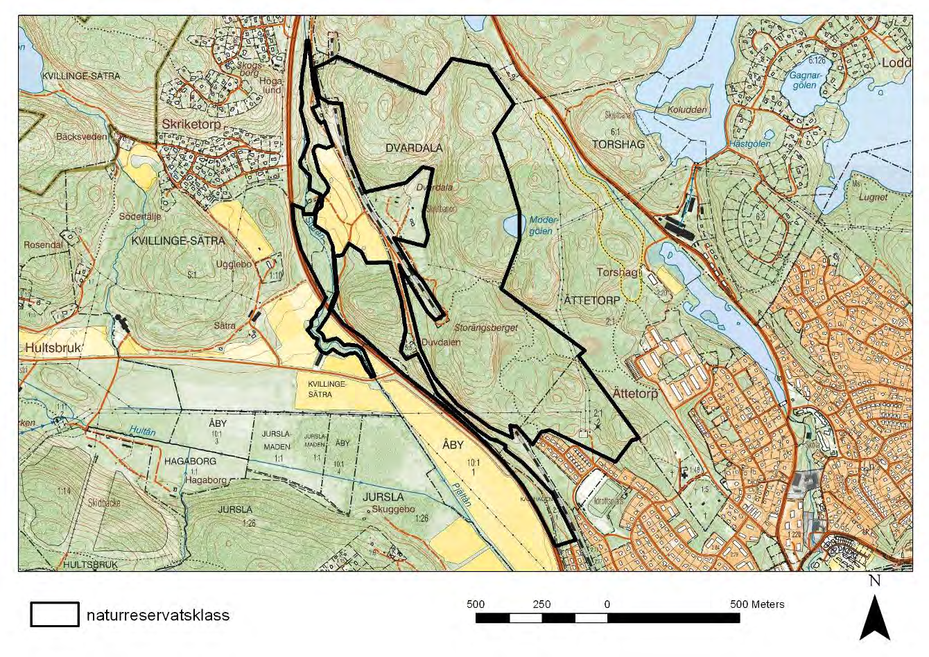 Bedömning Området har höga naturvärden knutna till gammal tallskog, lövrika bestånd, örtrik blandskog, fuktig bäckravin samt den limniska miljön i Pjältån.