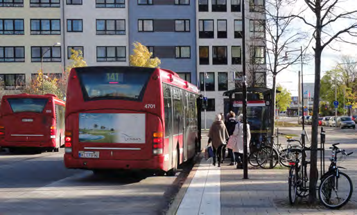 NULÄGESBESKRIVNING 18 2.3 Kollektivtrafik I analysområdet finns idag kollektiva färdmedel i form av tunnelbana samt buss.