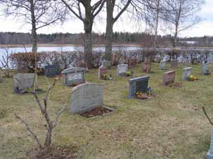 (Långasjö kyrkog 116) Kvarter E, urngravsområdet med gravvårdar från 1970- talet.
