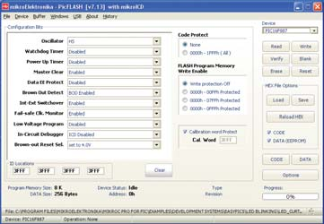 Använd PICfl ash program för att ladda ner en hexfil i mikrokontroller. Figur 3-2 visar anslutningen mellan en kompilator, PICflash program och mikrokontroller.