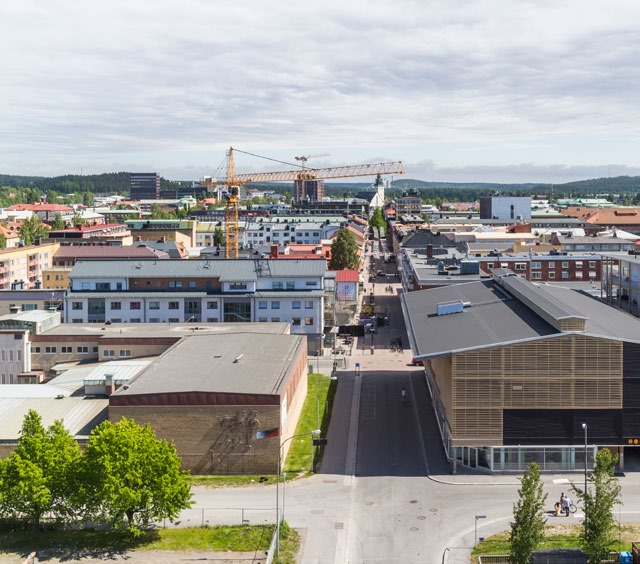 Förtätning av bostäder och verksamheter Förtätning inom befintliga kvarter och mindre kompletteringar är ett sätt att använda kvartersmarken effektivare.