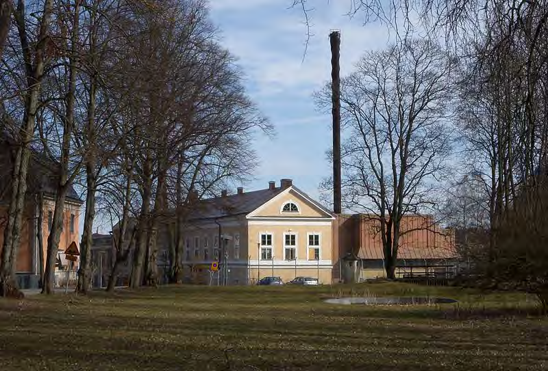 I detta område riskerar upplevelsen av kulturmiljön påverkas när det öppna storskaliga jordbruks- och säterilandskapet ersätts med stugor och camping.